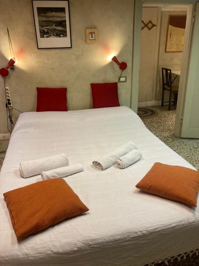 San Marco Orange Nest Apartment Venesia Bagian luar foto